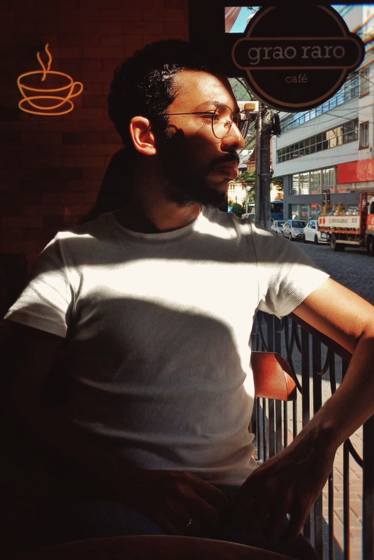 Retrato de Matheus Ferreira, capista